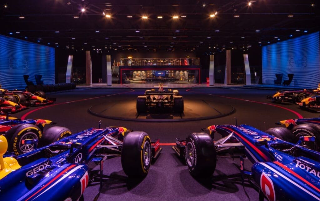 Uncontainable capturing a landmark industry event which required video content that reflected both the prestige of the location & importance of conversations taking place